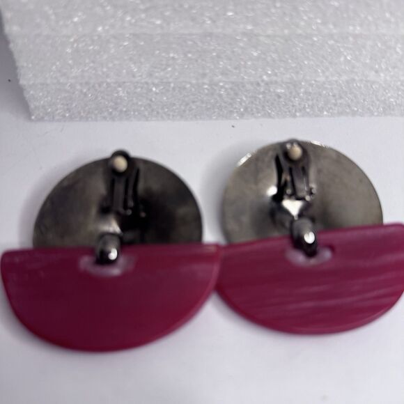Vintage Red & Silver Geometric Half Circle Clip On Earrings 80’s Style - Picture 2 of 5
